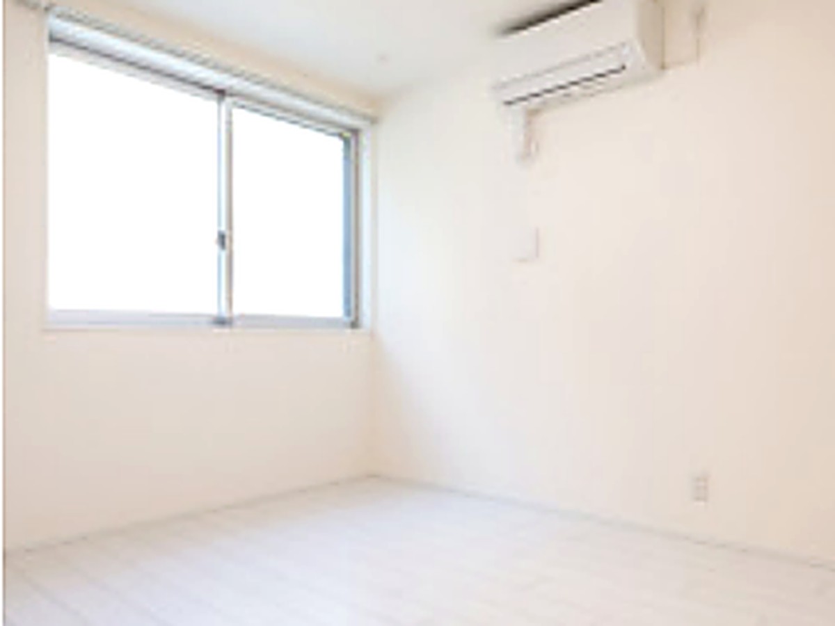 AXIA M-City武蔵小山 404の白基調の洋室写真